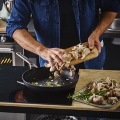 KitchenAid Hard Geanodiseerd Aluminium Wok ø30cm - Zwart - Inductie - Anti-aanbak -Pot Benodigdheden Winkel 1200x1200 276