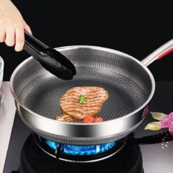 MONFORTT. Hapjespan Ø 28cm Anti-aanbaklaag 7 Lagen Staal Met Deksel -Pot Benodigdheden Winkel 1200x1200 466