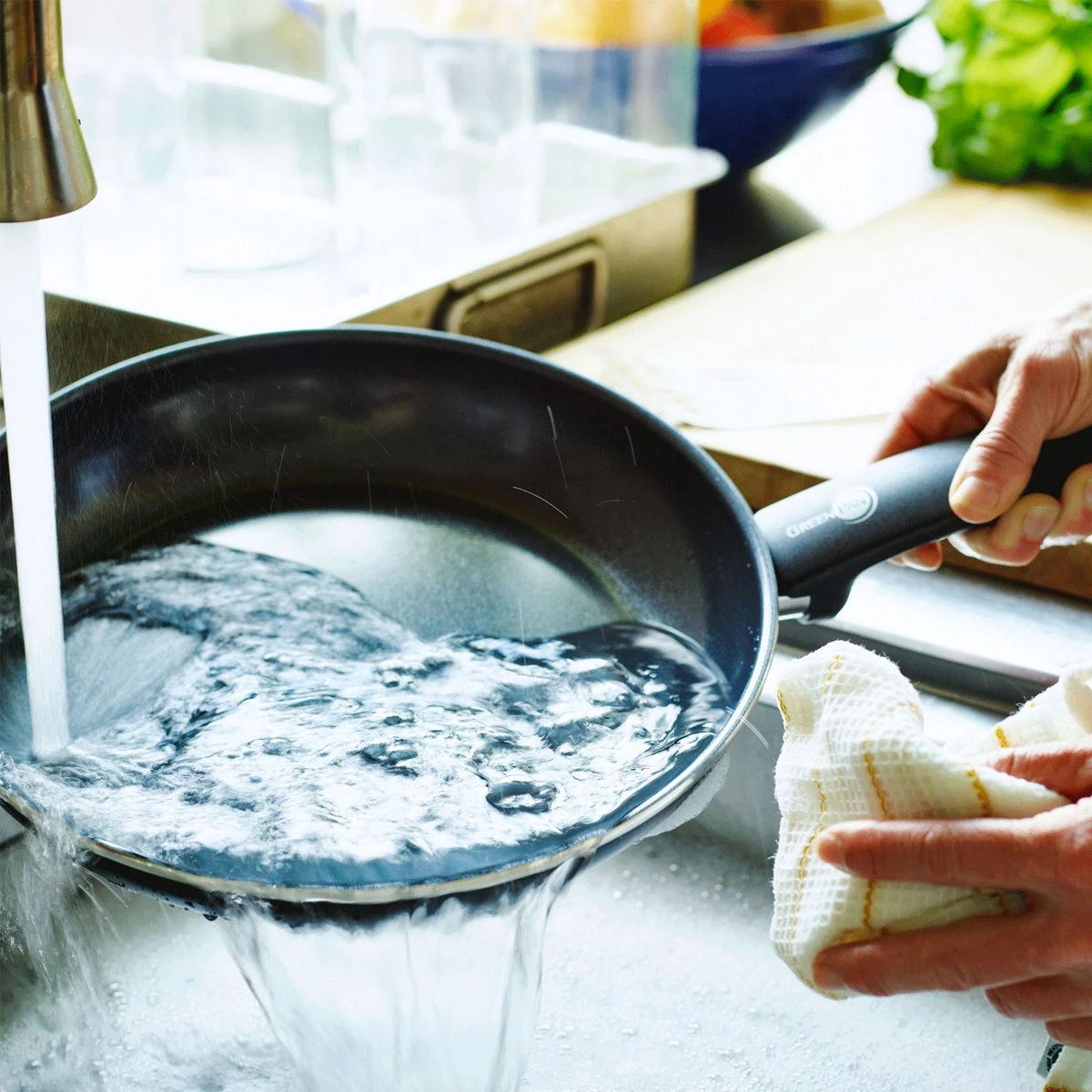 GreenPan Cambridge Grillpan 28cm - Zwart - Inductie - PFAS-vrij 12 GreenPan Cambridge Grillpan 28cm - Zwart - Inductie - PFAS-vrij - Afbeelding 12