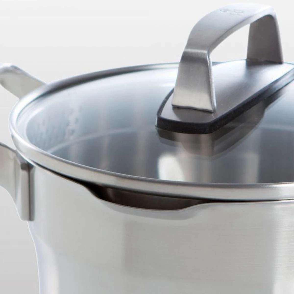 BK Premium+ Pannenset - 9-delig - Veilig Afgietsysteem - Inductie 11 BK Premium+ Pannenset - 9-delig - Veilig Afgietsysteem - Inductie - Afbeelding 11