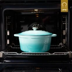 Chefarone Gietijzeren Pan - Braadpan Inclusief Deksel - Geschikt Voor Alle Warmtebronnen - Geëmailleerd Blauw -Pot Benodigdheden Winkel 1200x1200 700