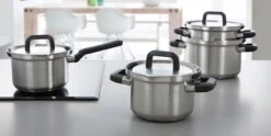 BK Flow Cool Pannenset - 4-delig – RVS Deksels - Veilig Afgietsysteem - Geschikt Voor Alle Warmtebronnen -Pot Benodigdheden Winkel 1200x600