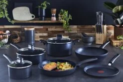 Tefal Black Stone Hapjespan - Ø 24 Cm 9 Tefal Black Stone Hapjespan - Ø 24 Cm -Pot Benodigdheden Winkel 1200x800 91
