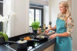 Sola Braadpan Fair Cooking - Ø 28 Cm - Zwart/wit - Aluminium - Antiaanbaklaag -Pot Benodigdheden Winkel 1200x801 9