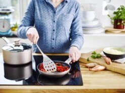 GreenPan Cambridge Hapjespan Met Deksel 28cm - Brons - Inductie - PFAS-vrij -Pot Benodigdheden Winkel 1200x899 14