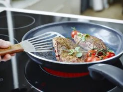 GreenPan Cambridge Hapjespan Met Deksel 28cm - Zwart - Inductie - PFAS-vrij -Pot Benodigdheden Winkel 1200x899 18