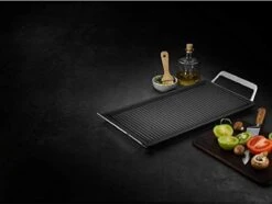 AEG MASTERY COLLECTION Plancha A9HL33 - Grillplaat - Gegoten Aluminium - 22 X 43 Cm -Pot Benodigdheden Winkel 1200x902 3